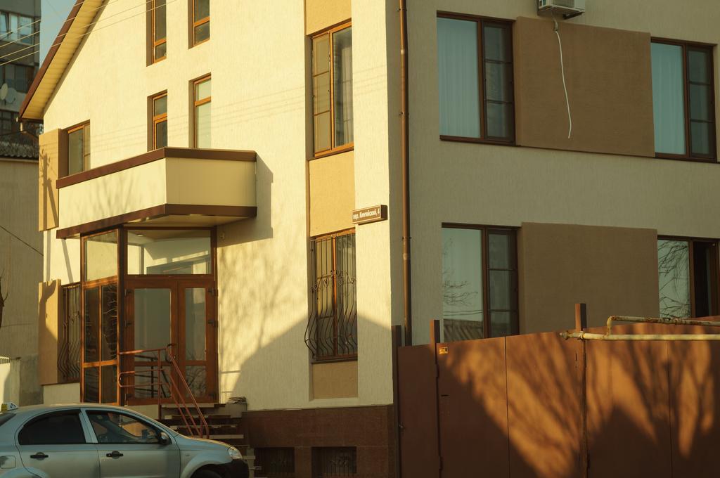 Guest House Pridneprovskiy Kherson Exterior foto